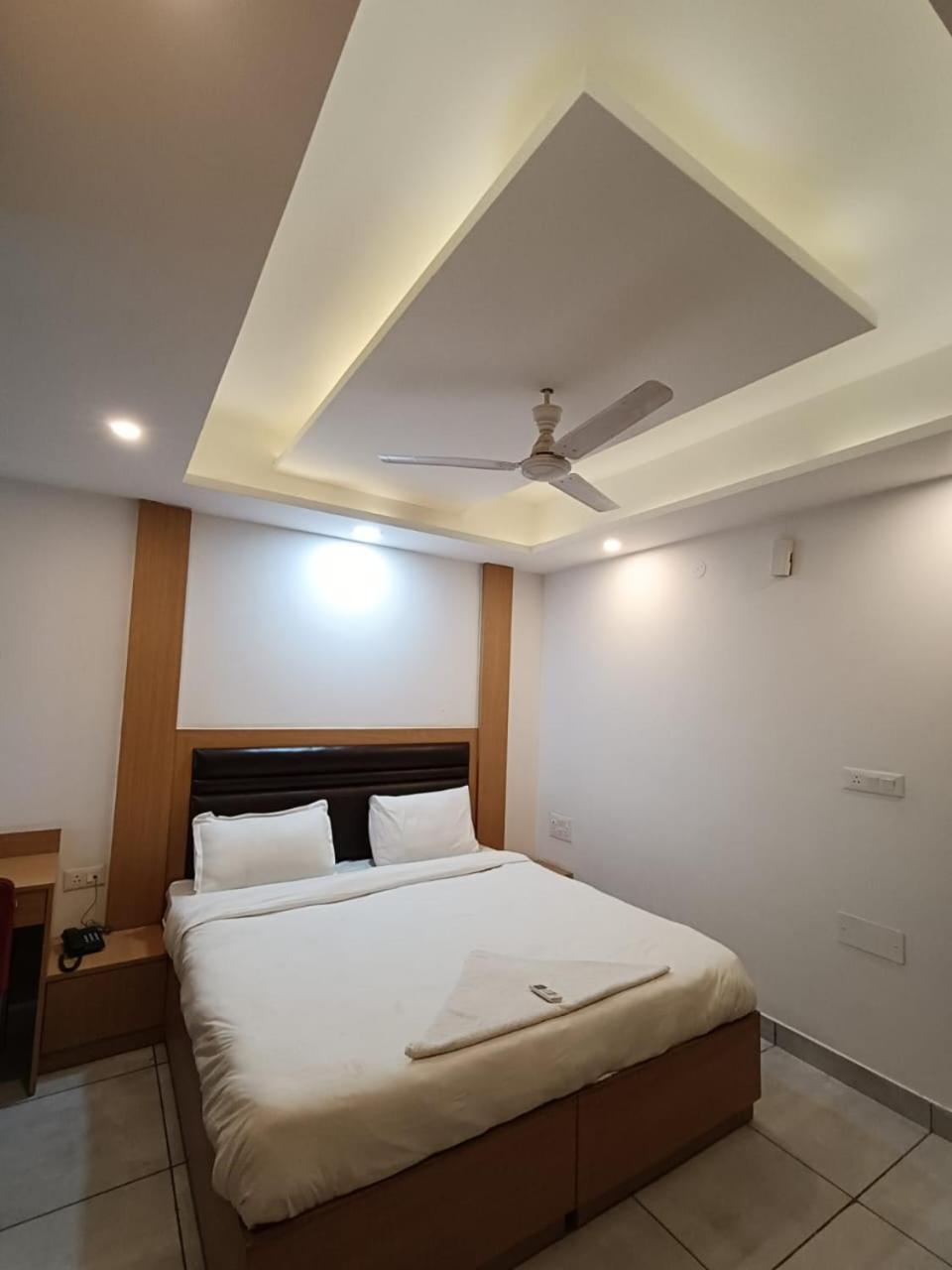 Mulmul By Westay Gurgaon Exteriör bild